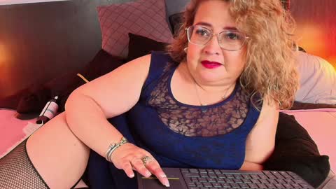 Martina Caicedo online show from February 2, 2025, 4:54 pm
