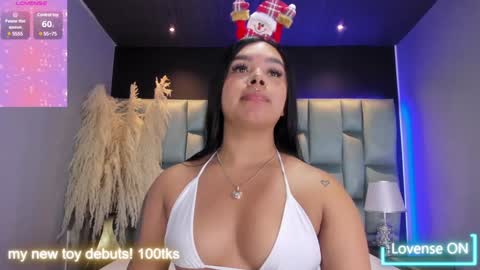 Martina Garcia online show from December 5, 2024, 9:39 pm