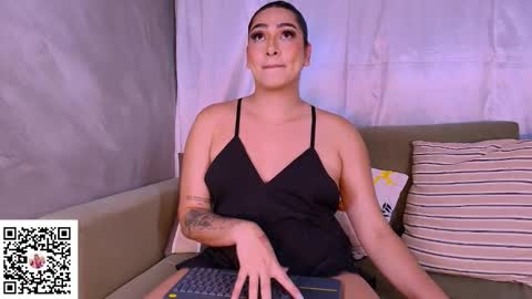 Snapshot of martinaladino chatting on October 20, 2025, 4:35 am ntmu Lets talk I promise not to bite you or yes online show from October 20, 2025, 4:35 am