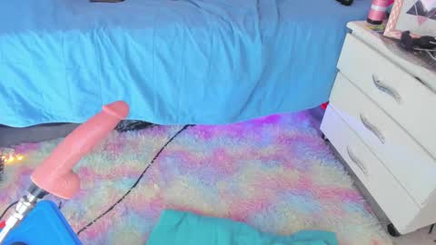 Snapshot of martinarossi chatting on December 18, 2024, 7:08 pm ... ... online show from December 18, 2024, 7:08 pm
