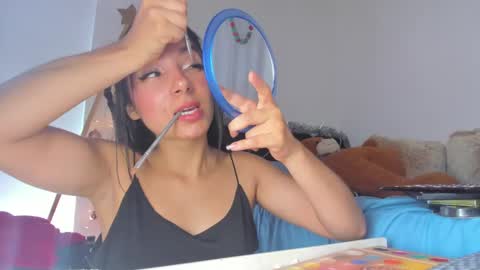 Snapshot of martinarossi chatting on December 18, 2024, 10:13 pm ... ... online show from December 18, 2024, 10:13 pm