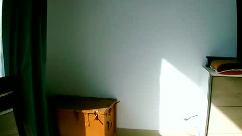 Play with me I obey I promise  online show from February 8, 2026, 1:25 pm