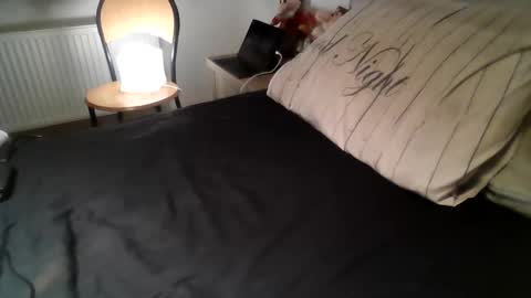 Snapshot of martinb62 chatting on September 27, 2025, 10:48 pm Hotguy61 online show from September 27, 2025, 10:48 pm