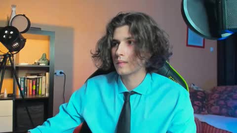 Snapshot of martinlutar420 chatting on November 1, 2025, 3:03 pm Daddy Marty online show from November 1, 2025, 3:03 pm