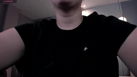 Snapshot of martinnabonnet chatting on February 27, 2025, 10:37 am Martinna Bonnet online show from February 27, 2025, 10:37 am