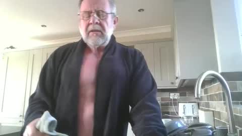 Snapshot of martinrgbxxxx chatting on March 28, 2026, 9:09 am martinrgbxxxx online show from March 28, 2026, 9:09 am