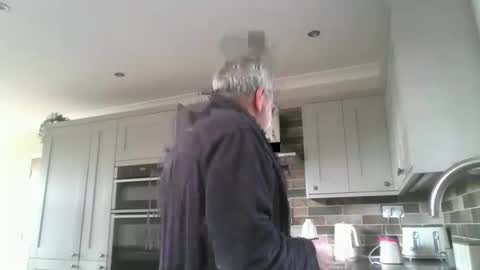 Snapshot of martinrgbxxxx chatting on May 12, 2026, 8:22 am martinrgbxxxx online show from May 12, 2026, 8:22 am