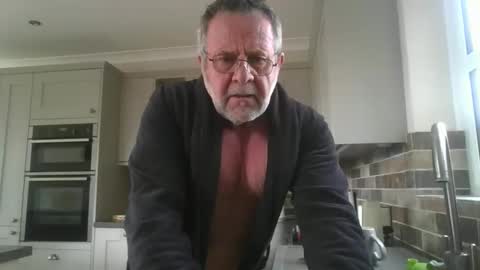 Snapshot of martinrgbxxxx chatting on May 18, 2026, 7:58 am martinrgbxxxx online show from May 18, 2026, 7:58 am