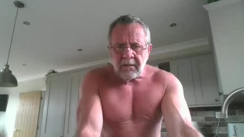 Snapshot of martinrgbxxxx chatting on June 30, 2026, 8:04 am martinrgbxxxx online show from June 30, 2026, 8:04 am