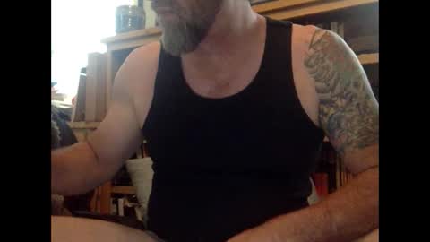 martinstolcris online show from September 18, 2025, 5:26 pm