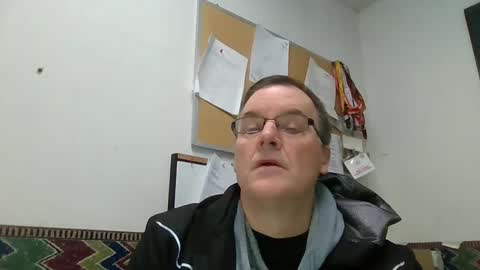 Snapshot of marty1688 chatting on December 21, 2024, 12:38 pm marty1688 online show from December 21, 2024, 12:38 pm