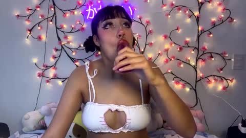 Snapshot of maru__chan chatting on October 3, 2025, 9:01 pm Maru online show from October 3, 2025, 9:01 pm