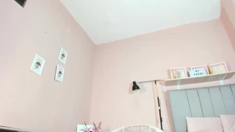 Snapshot of mary_cute9 chatting on September 25, 2025, 1:26 pm mary_cute9 online show from September 25, 2025, 1:26 pm