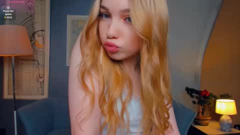 Snapshot of mary_hope_u chatting on October 5, 2025, 12:36 pm Mary online show from October 5, 2025, 12:36 pm