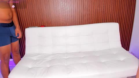  mary jane and josue online show from November 30, 2025, 7:40 pm