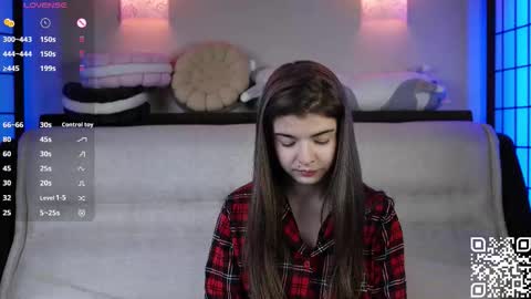 Snapshot of mary_shake chatting on March 18, 2026, 11:52 pm Mary online show from March 18, 2026, 11:52 pm