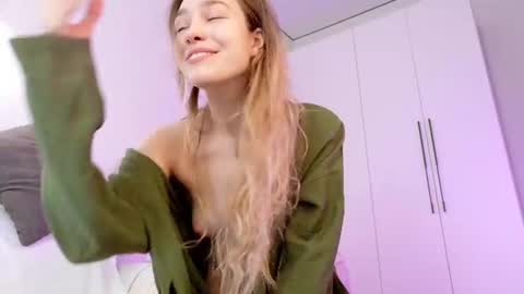 HelIo  Everyone Im MaryWelcome  to my room and  lets have  a good  time  together with me   online show from June 13, 2026, 9:07 am