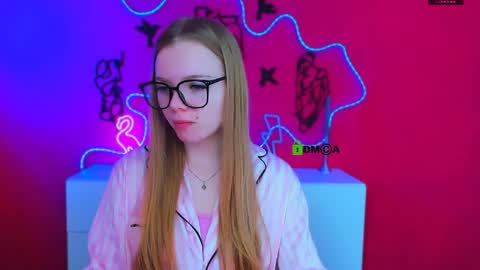 mary skiny online show from April 4, 2026, 5:27 am