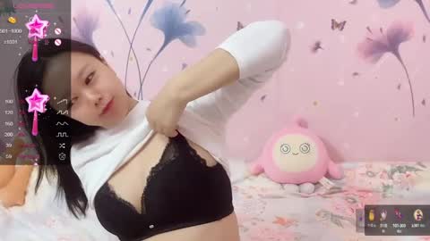 mary_uu online show from January 7, 2025, 1:17 am