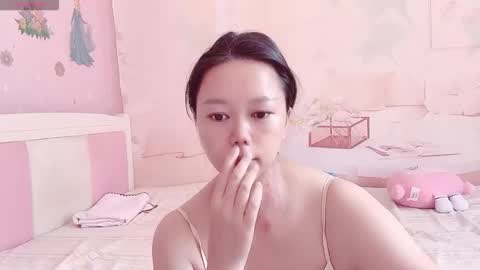 mary_uu online show from October 1, 2025, 6:52 am