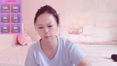 mary_uu online show from October 17, 2025, 1:42 am