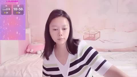 mary_uu online show from October 27, 2025, 12:47 am