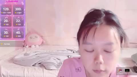 mary_uu online show from November 3, 2025, 5:42 am