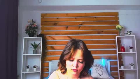 marybryantt online show from March 22, 2026, 1:20 am