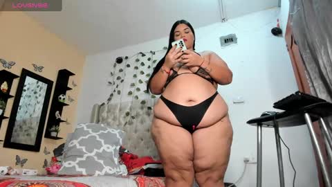 Marycurvy online show from January 12, 2025, 2:14 am