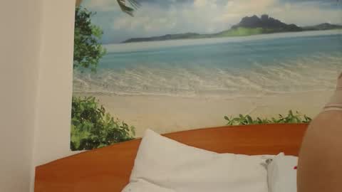 Snapshot of maryem199115 chatting on September 22, 2025, 11:45 am maryem online show from September 22, 2025, 11:45 am