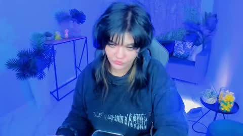 Mary online show from September 17, 2025, 9:05 pm