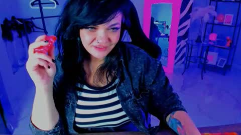 Mary online show from October 21, 2025, 8:31 pm