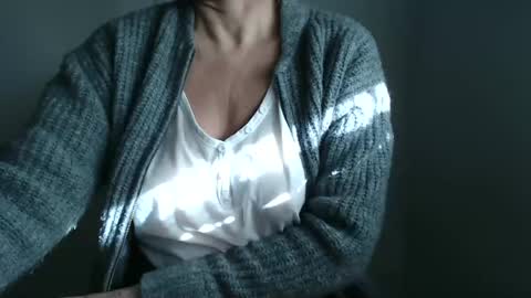 Maryil online show from December 25, 2024, 10:06 am