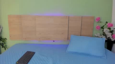 maryjane_bell online show from December 24, 2024, 2:10 am