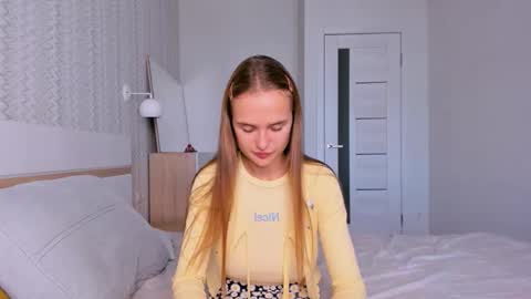 Mari online show from October 14, 2025, 6:14 am