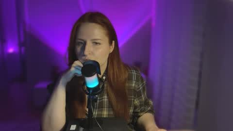 SirenVictoria online show from April 30, 2026, 7:20 pm