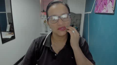 Marylin online show from December 2, 2024, 8:00 pm