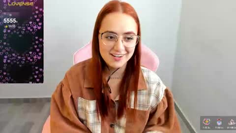 Snapshot of maryluna95 chatting on December 14, 2024, 3:36 pm Dulce Maria online show from December 14, 2024, 3:36 pm