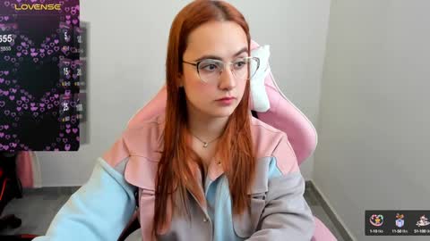 Snapshot of maryluna95 chatting on January 4, 2025, 5:16 pm Dulce Maria online show from January 4, 2025, 5:16 pm