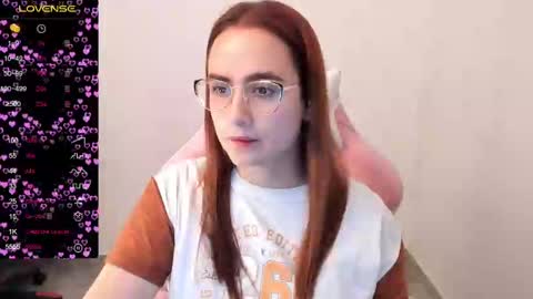 Snapshot of maryluna95 chatting on February 10, 2025, 11:45 pm Dulce Maria online show from February 10, 2025, 11:45 pm