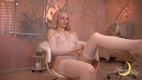 Snapshot of marylunamay chatting on June 21, 2026, 3:42 am Mary online show from June 21, 2026, 3:42 am