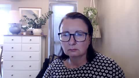 Mary online show from September 10, 2025, 12:16 pm