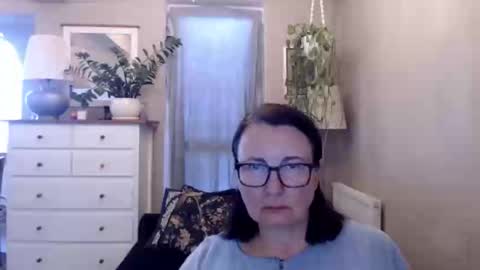 Mary online show from September 12, 2025, 12:16 pm