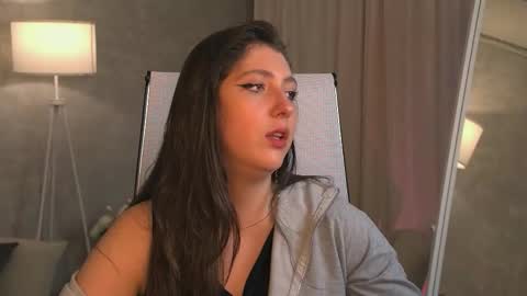Snapshot of marymillerr chatting on September 21, 2025, 9:55 am Mary Miller online show from September 21, 2025, 9:55 am