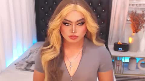 marymonroexxx online show from September 26, 2025, 3:43 am