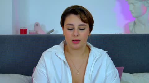 MaryMurrays online show from December 8, 2024, 10:03 pm