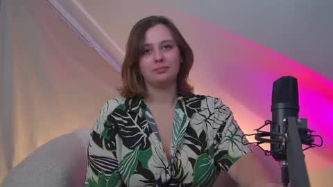 Snapshot of marymurrays chatting on September 29, 2025, 6:46 pm MaryMurrays online show from September 29, 2025, 6:46 pm