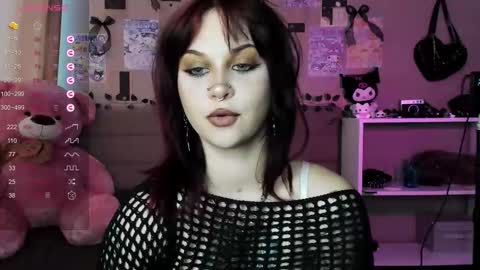 Snapshot of marynixoxo chatting on March 22, 2026, 11:35 am Mary x online show from March 22, 2026, 11:35 am