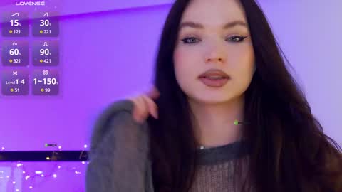 Marina online show from December 12, 2024, 7:37 pm