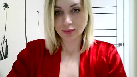 maryyemm online show from February 27, 2025, 8:20 pm